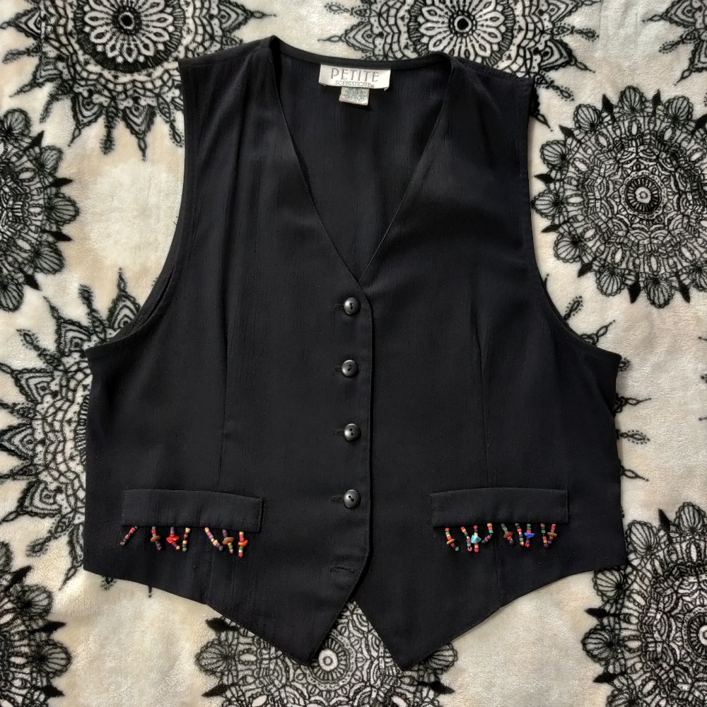 SOLD....💚 VTG Button Up Vest w Stone Bead Tassels
